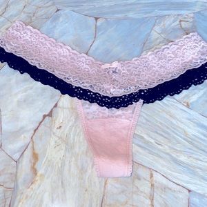 Victoria Secret Very Sexy Lace-up Vintage Lace Thong One Size
